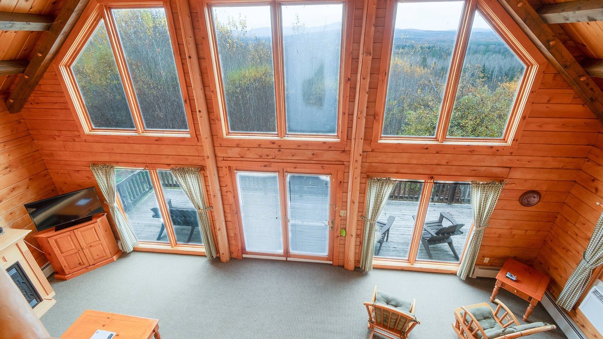 Jackman Cabin | Jackman 3BR Cabin – Snowy Seasonal Escape