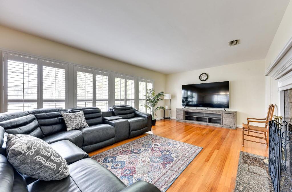 Hollyford House | Jacksonville Vacation Home with Trout River Access