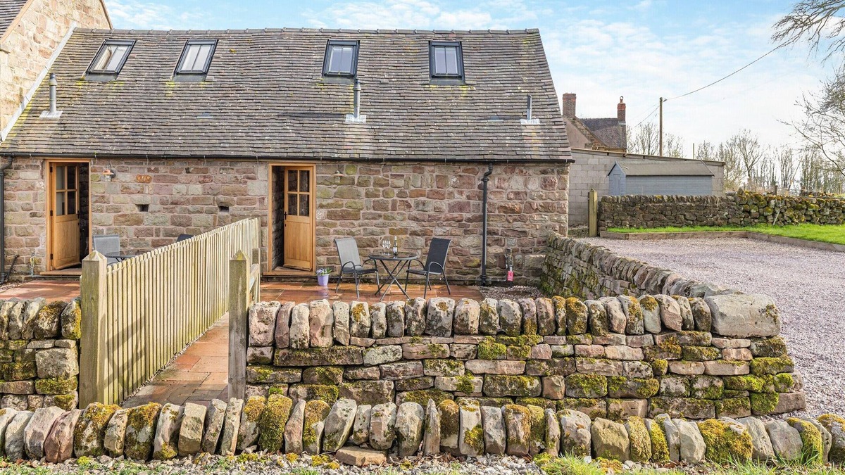 Cauldon Low Cottage | Jacob's Barn - UK46733