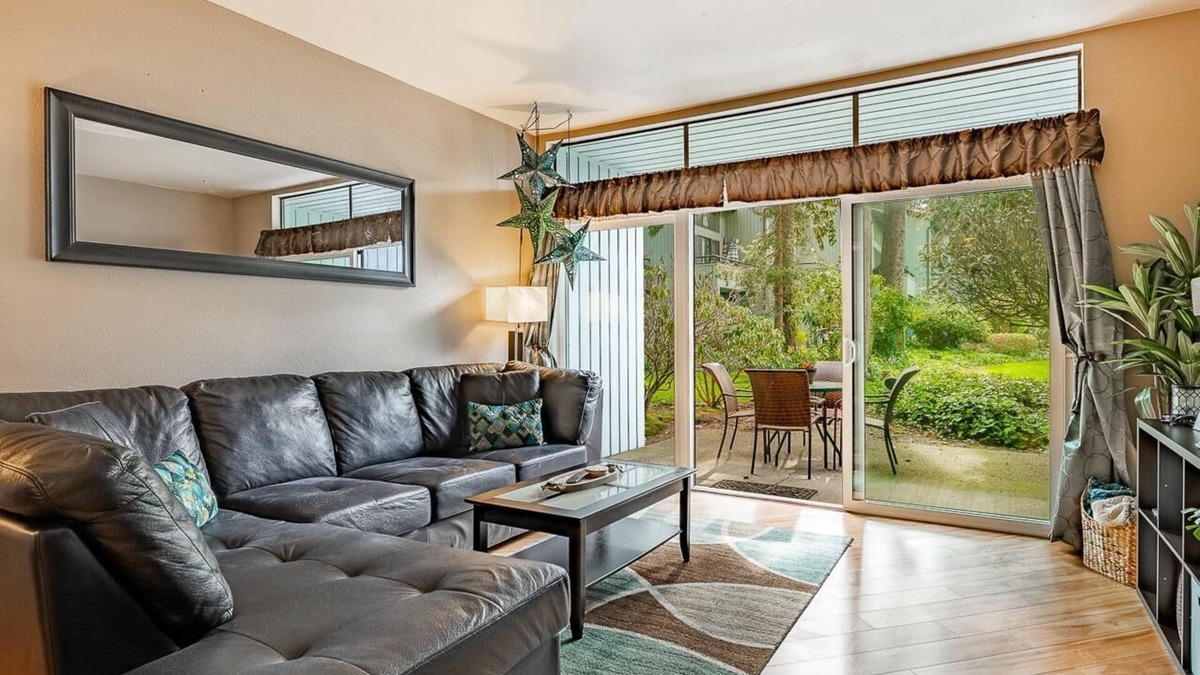 Birch Bay Condo | Jacobs Landing 605 1 Bedroom Condo