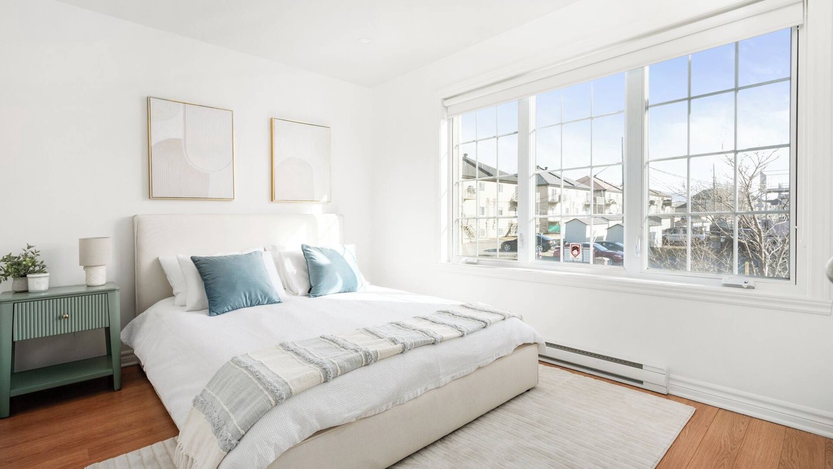 Laval Condo | Jacque Retreat
