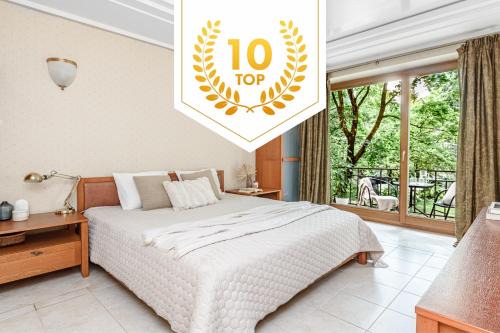 Old Town Apartment | Jacuzzi apartments x Free parking x SELF CHECK-IN 24x7 by H&H