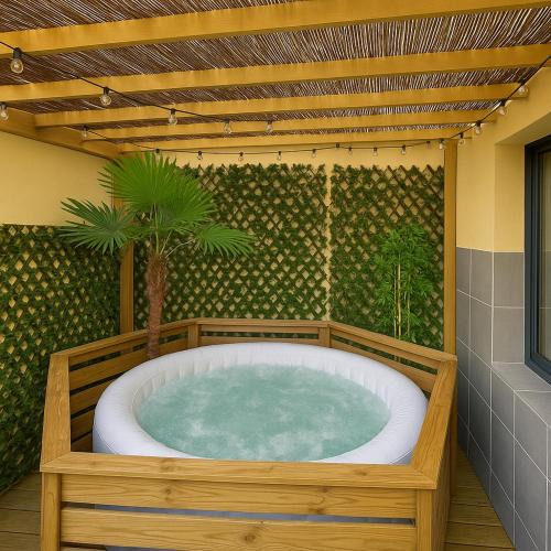 Cote Ouest Ormeaux Apartment | Jacuzzi extérieur privé sans aucun vis-à-vis
