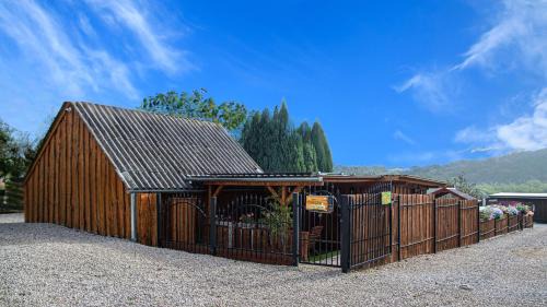 Rezi Apartment | Jacuzzi, Hot Tub, and Sauna Retreat near Hévíz