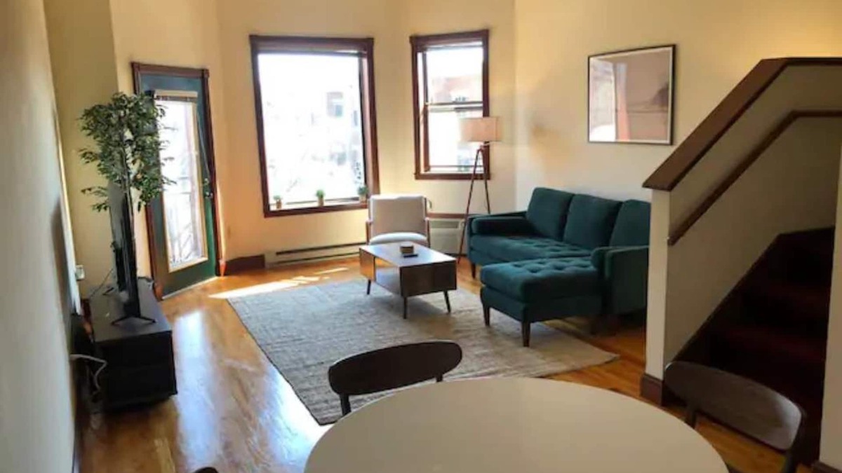 Madison Apartment | Jacuzzi Loft-1Br Extnd Stay Near Capitol!