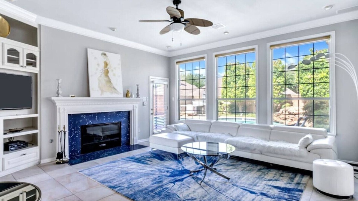 Plano House | Jacuzzi & Pool 3,500 SF Fashion Gallery Home