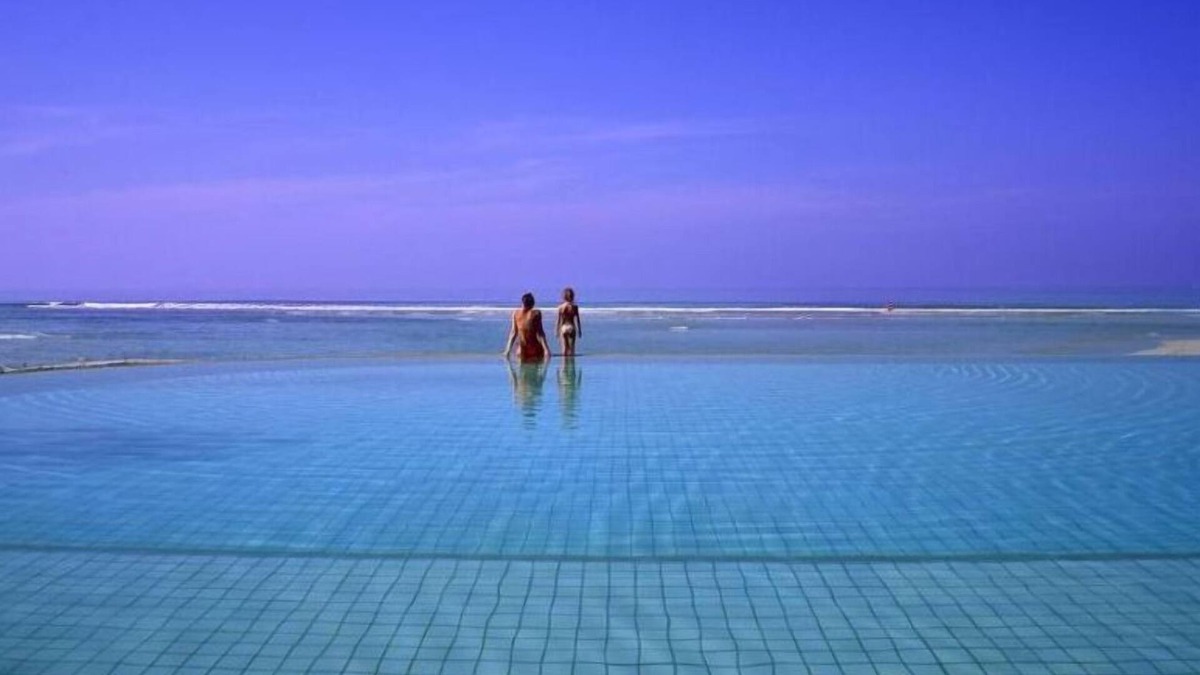 Khuk Khak Beach Villa | Jacuzzi Villa in Khao Lak with a romantic outdoor Jacuzzi JV#19