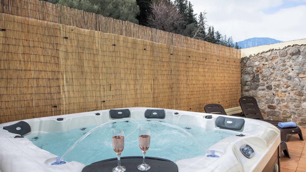 Katochori Villa | Jacuzzi Villa Nena