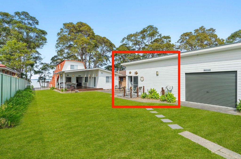 St. Georges Basin House | Jado on the Lake - Captains Quarters