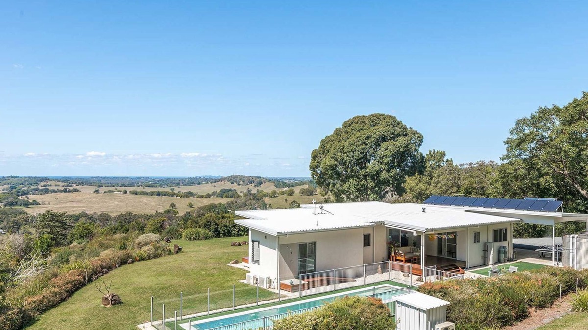 Myocum House | Jali Burugar - serene hinterland retreat with pool