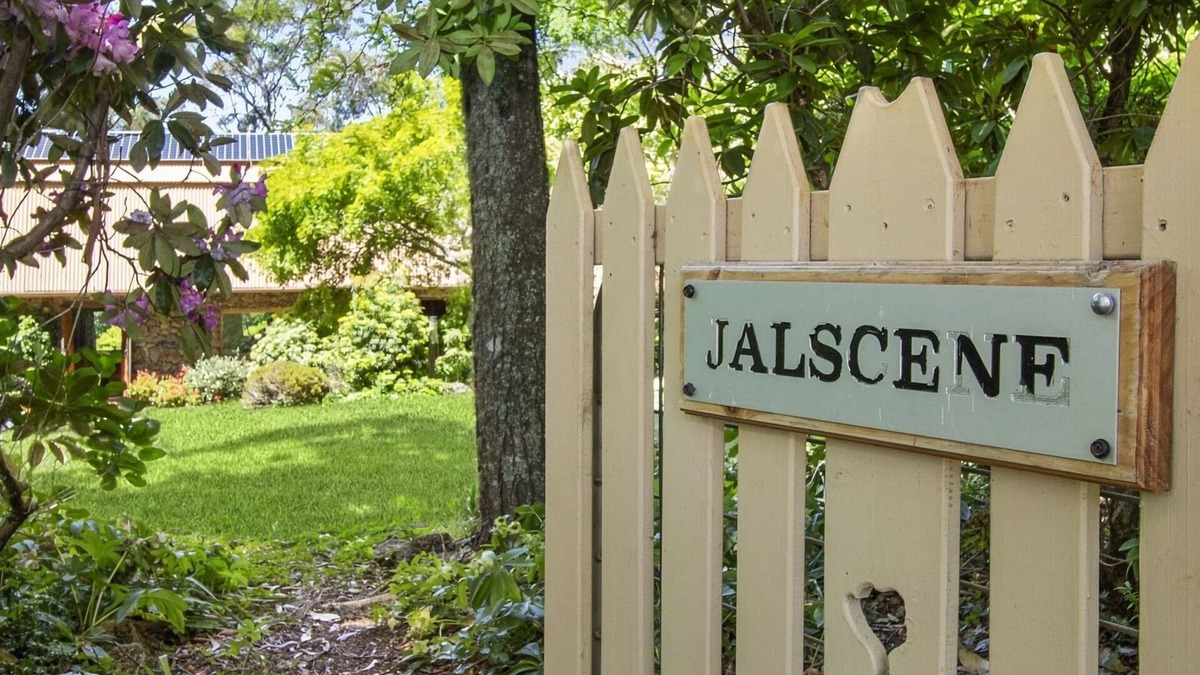 Mount Wilson House | JALSCENE - Single night bookings available !
