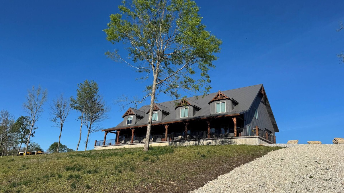 Ponce De Leon Condo | James River Hideout: Live Slow Pristine Water Premium Ozark Serenity!