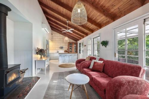 Jamieson Apartment | Jamieson Cottages - Cottage Four - Sleeps 4