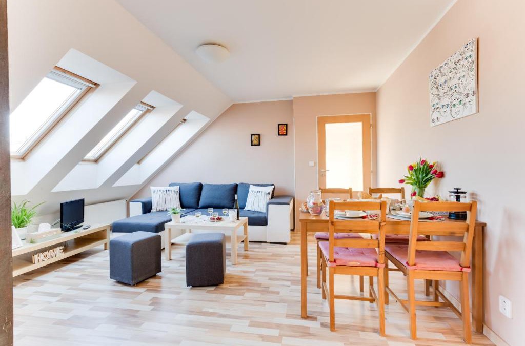 Hostivar Apartment | Jane's Charming Apartment