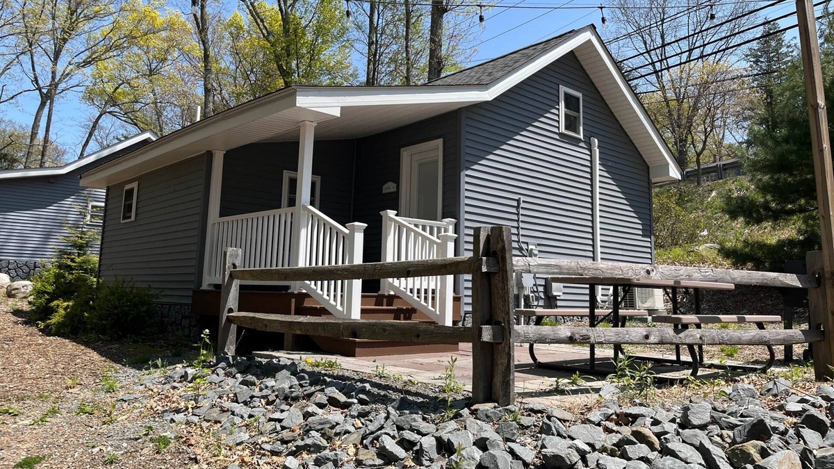 Tafton Cabin | Janes 14 - Lakeside Cabins