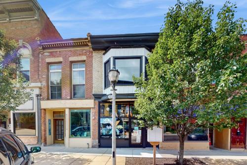 Janesville Apartment | Janesville Joy