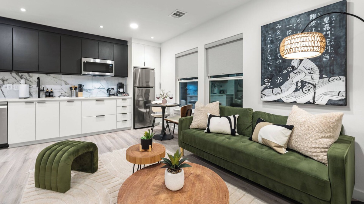 Oak Cliff Apartment | Japandi Style 1BR Escape w EV Charger, Bishop Arts