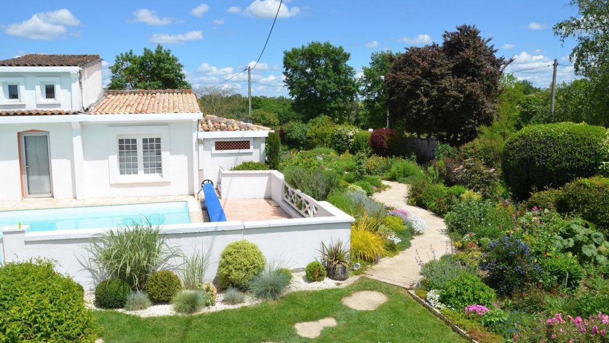 Blasimon Bed & Breakfast | Jardin De Marceau