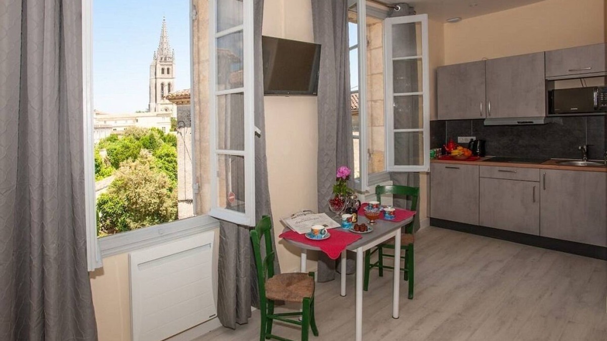 Saint-Emilion Apartment | Jardin des Ursulines Centre Saint-émilion, 30m2