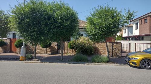 Dunajska Streda Villa | Jasmina