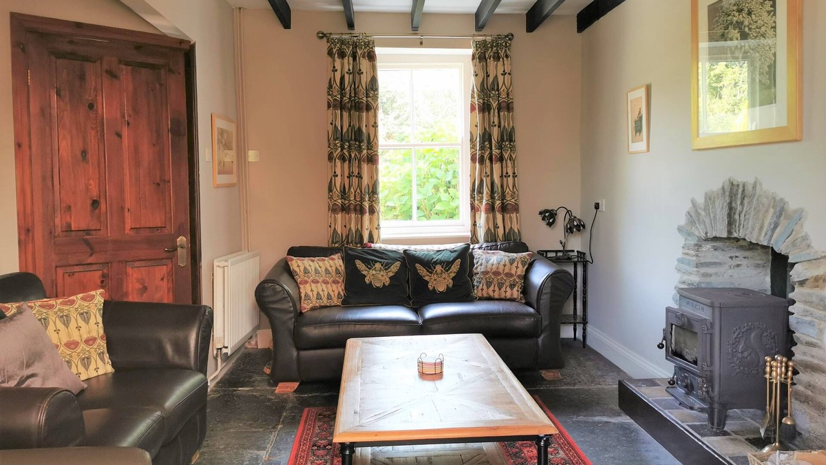 Glogue Cottage | Jasmine Cottage
