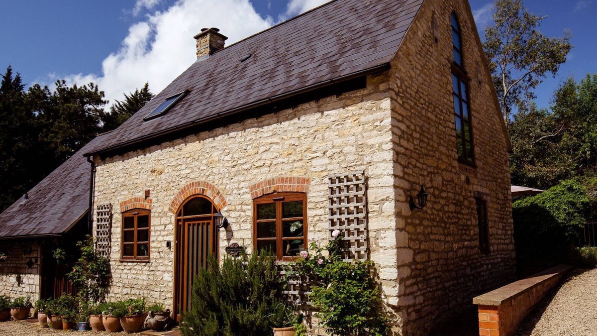 Little Witcombe Cottage | Jasmine Cottage - sleeps 6 guests in 2 bedrooms