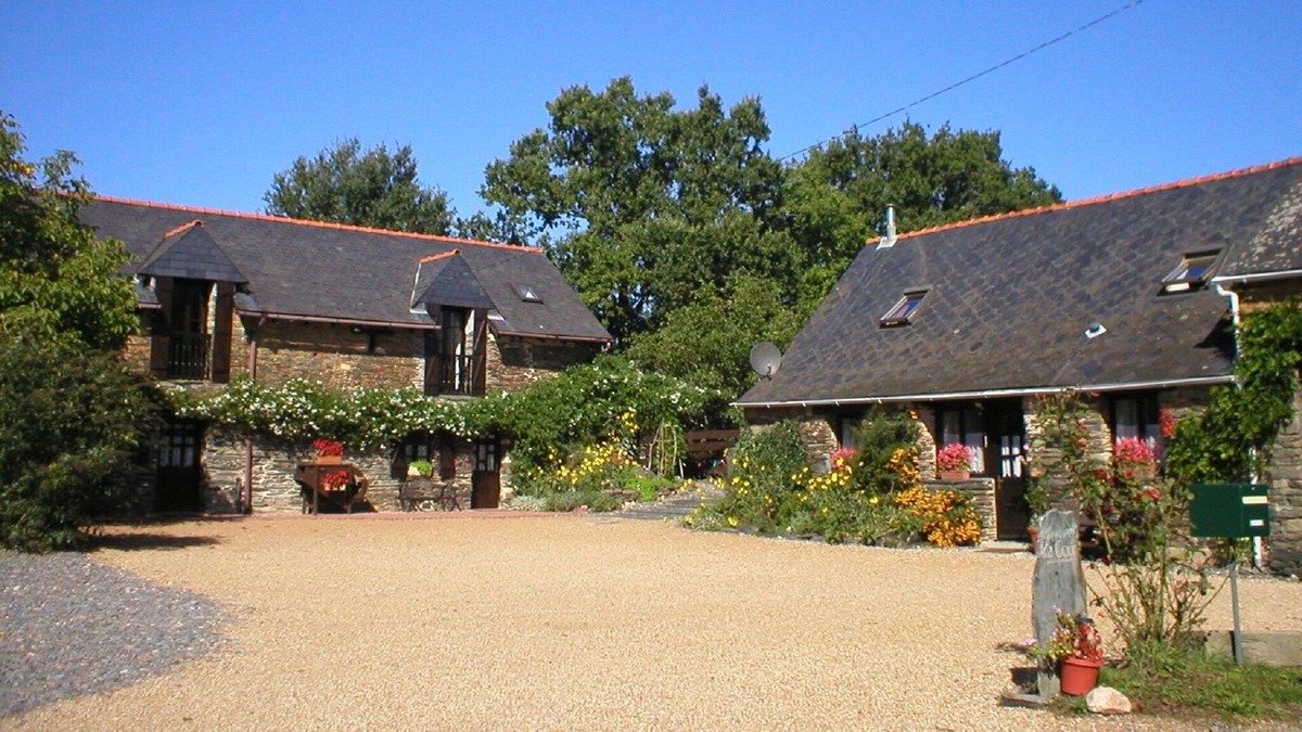 Masserac Cottage | Jasmine Cottage, South Brittany Cottage, free bikes, WiFi, near village