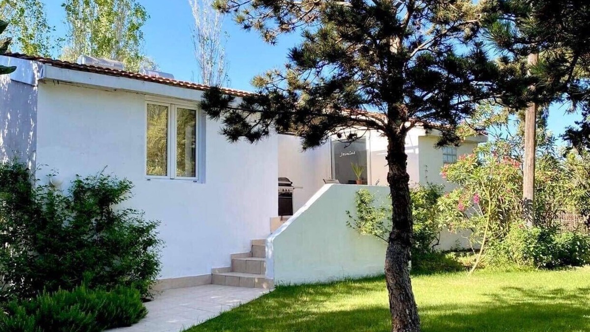 Tsikalaria House | Jasmine villa is situated in our large landscaped gardens close to the pool