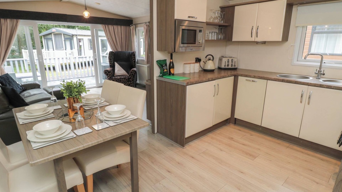 Swarland Cottage | JAX RETREAT, pet friendly, country holiday cottage in Felton
