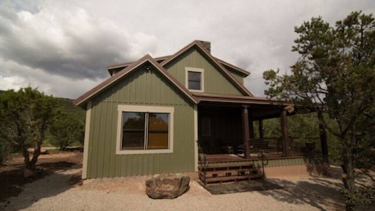 Moab Cabin | Jaydee’s Run - Cabin