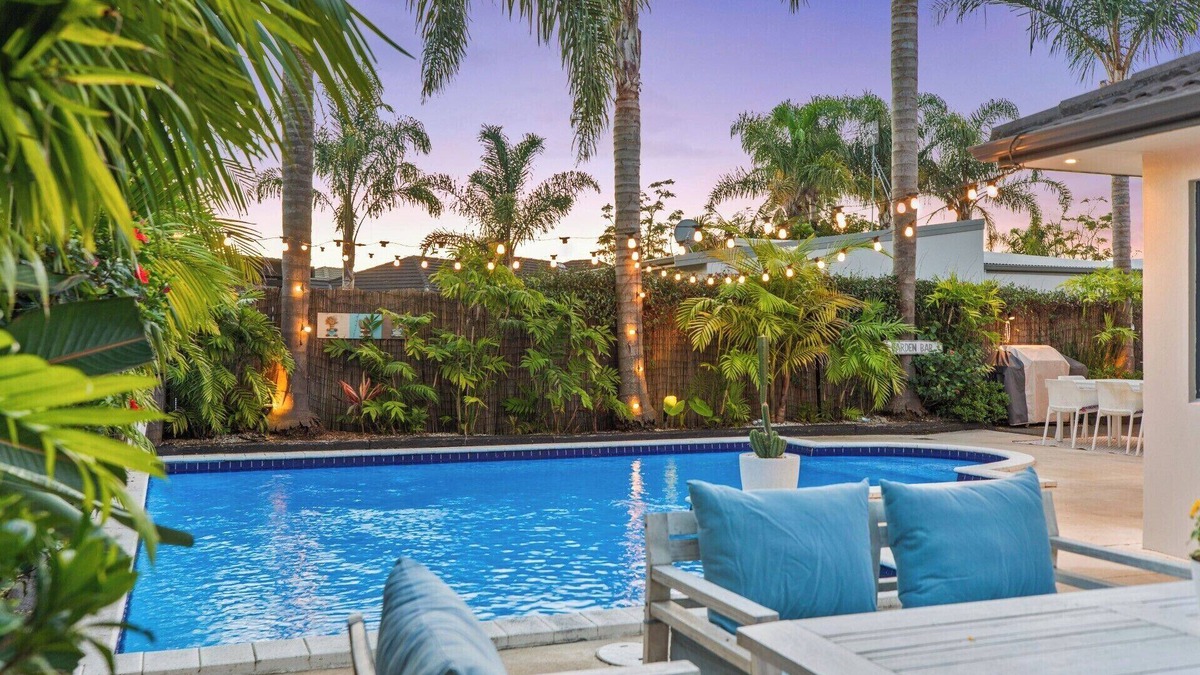Papamoa Beach House | JB's Sanctuary - Papamoa Holiday Home