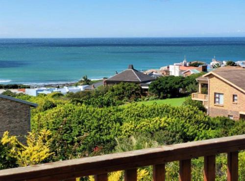 Wavecrest Villa | JBay Surfed Out