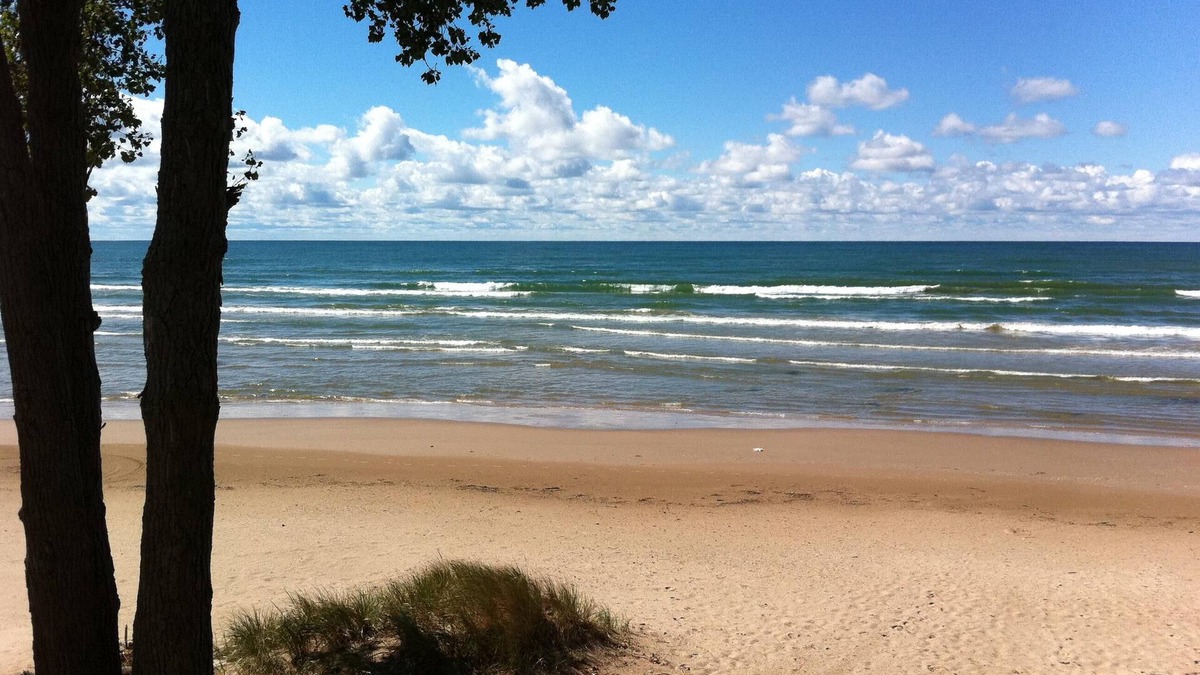 Henderson Cottage | Jefferson Park Sand Beach Cottage on Lake Ontario
