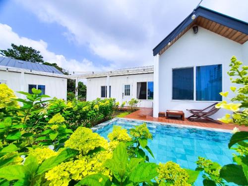 Seongsan House | Jeju Gam Sung Sook So