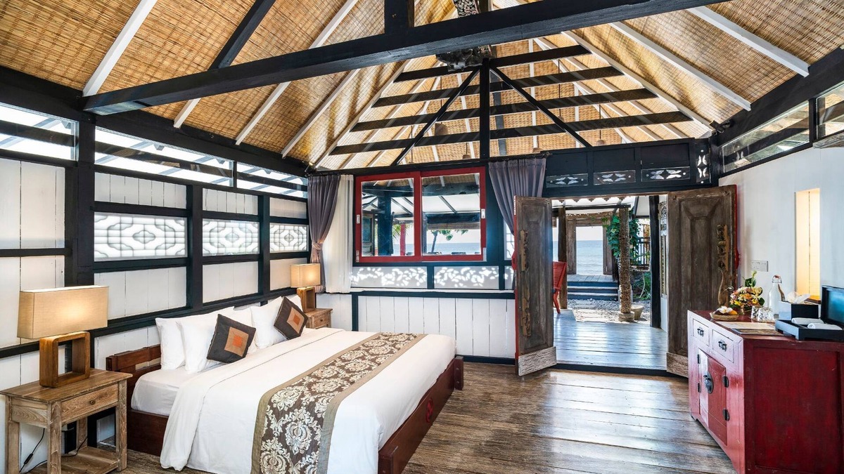 Purwakerti Cottage | JEMELUK Beach Front Cottage with a Spacious Private Terrace