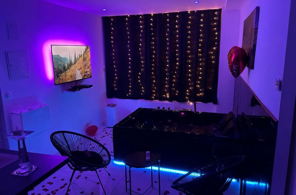 Montereau-Fault-Yonne Apartment | Jennah Spa