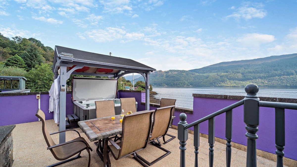 Lochgoilhead House | Jenny's Bay - Four Bedroom House, Sleeps 8