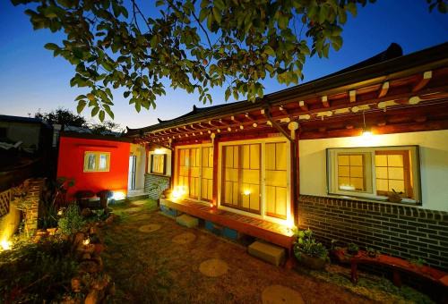Jeonju House | Jeonju Hanok Geugot Stay