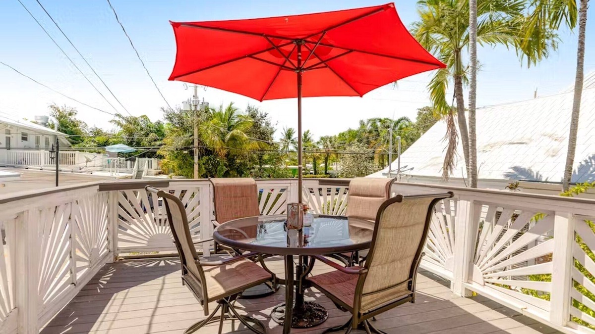 Bahama Village Apartment | Jerry's Escape - Truman @ Duval | Cozy Studio Perfect for Couples