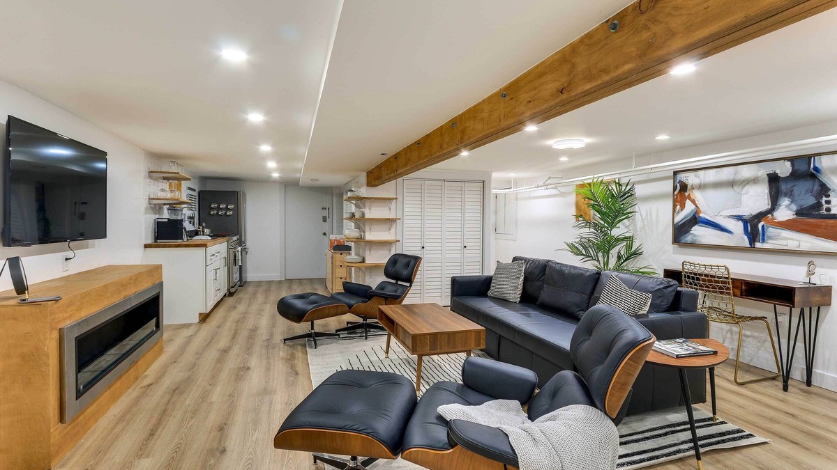 Jersey City Apartment | Jersey City Vacation Rental Near Light Rail!