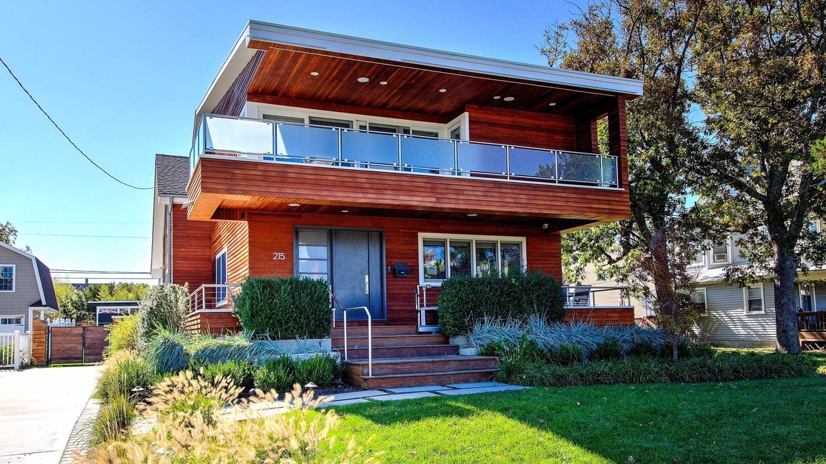 Bradley Beach House | Jersey Shore Beach House. OCEAN VIEW! 4 Bedroom Modern Home Walk to Beach