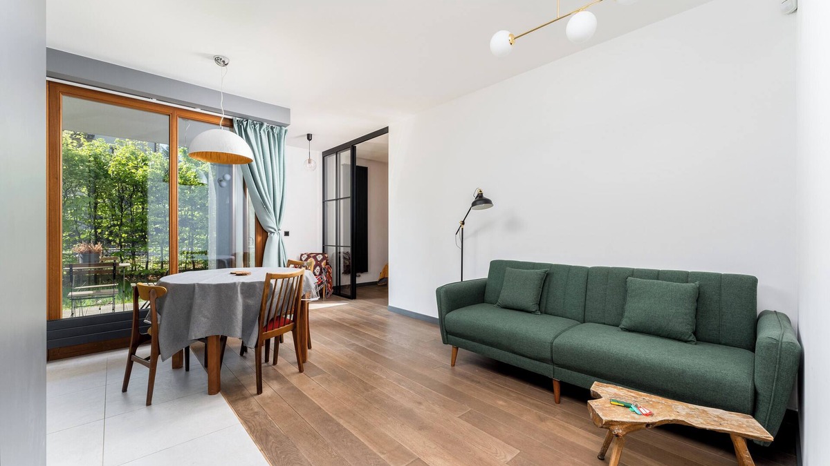 Pradnik Bialy Apartment | Jesionowa Homely Apartment with Garden