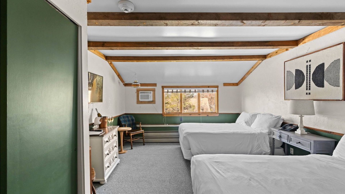 Tannersville Ski Chalet | Jessie's Harvest House