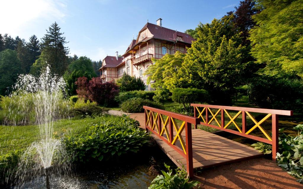 Luhacovice Hotel | Jestřabí