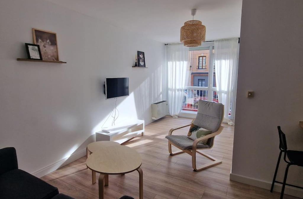 Cote Est Soquence Apartment | Jetez l'encre - Appt 3 chambres Graville