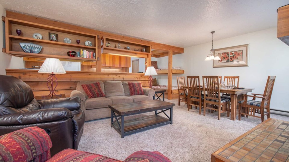 Moose Wilson Road Condo | JHRL - Buckwheat 1814 - First floor Aspens condo, walk to market and bus stop