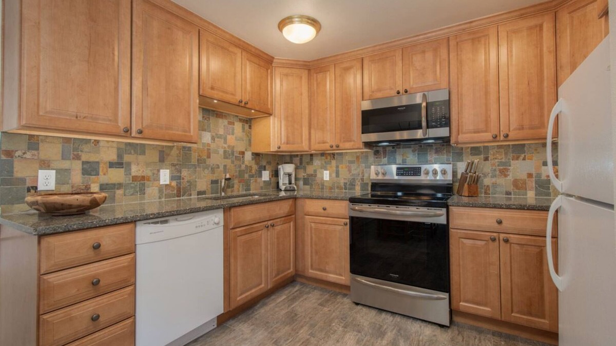 Teton Village Condo | JHRL - Tensleep A6 2-BDR Teton Village Condo