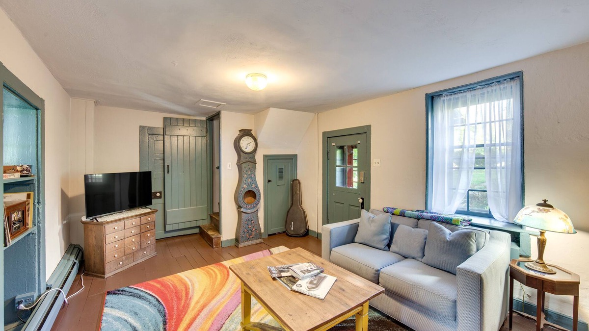 Downingtown Apartment | Jim Croce’s Farmhouse Apartment in Downingtown!