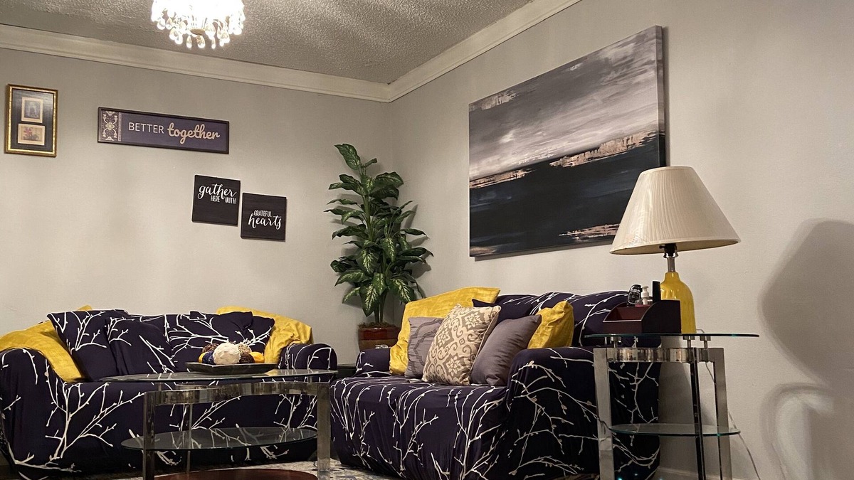 Pine Bluff House | Jimmie's House is a cozy newly remodel three bedroom home that can accommodate 5