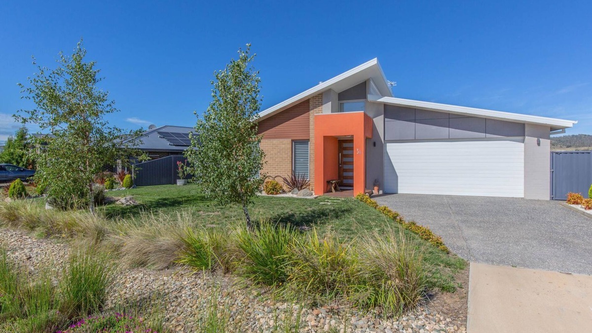 Jindabyne House | Jindalee 3 - 34 Twynam Street